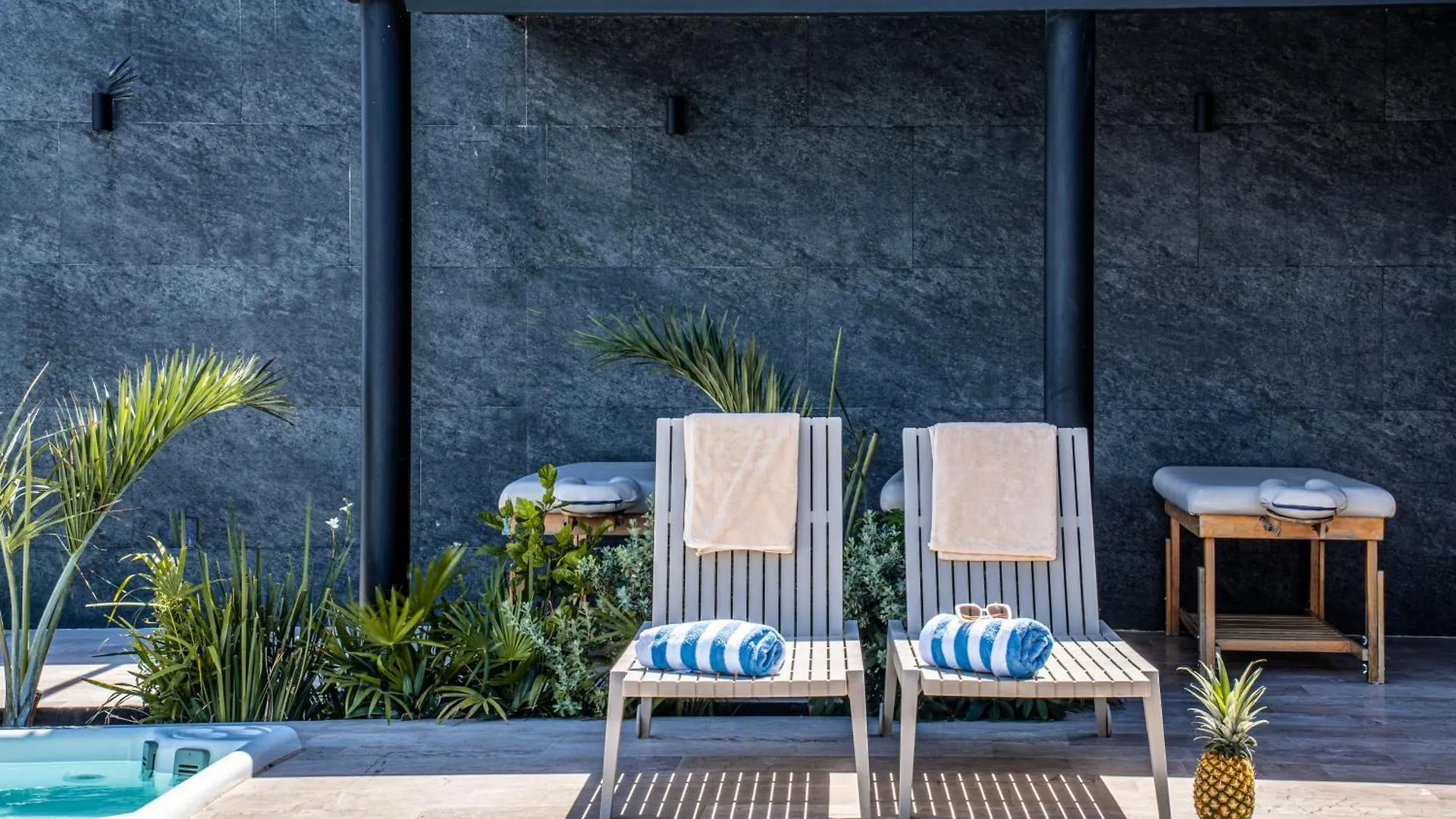 Luxury Condo En Menesse Cocobeach Playa del Carmen Mexiko